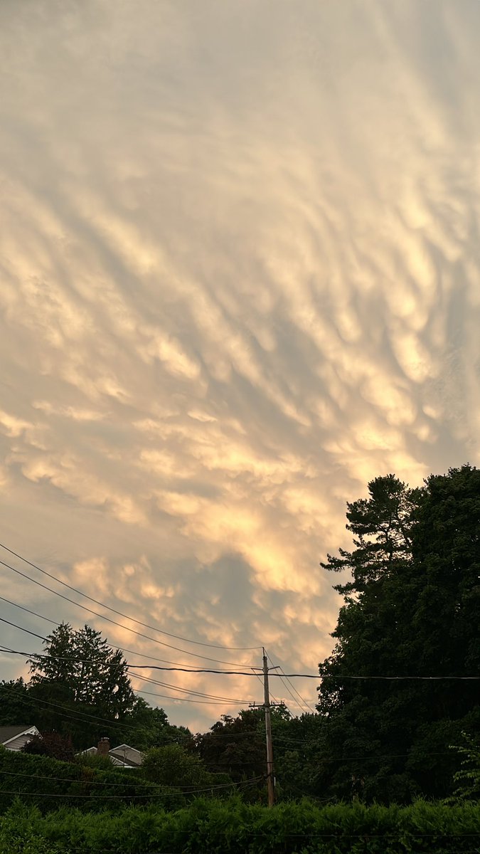 Huntington NY 11743 facing south
<a href="/MaxVelocityWX/">Max Velocity</a>