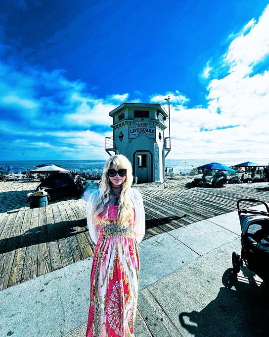 It&rsquo;s so pretty 🤩 https://t.co/7QVLcJ3uy8