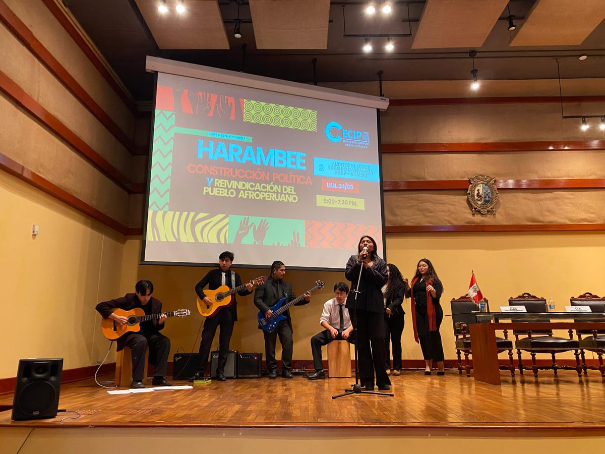 CecipUNMSM's tweet photo. 📷 ¡Gracias a todos por asistir al conversatorio "Harambee: Construcción Política y Reivindicación del Pueblo Afroperuano"! 
Agradecemos a los ponentes: Mg. Luis Tacuche, Lic. Sofía Carrillo, y Br. Lia Zevallos Malásquez.
¡Por una educación pública de calidad y antiracista! https://t.co/xwNQvZYte5