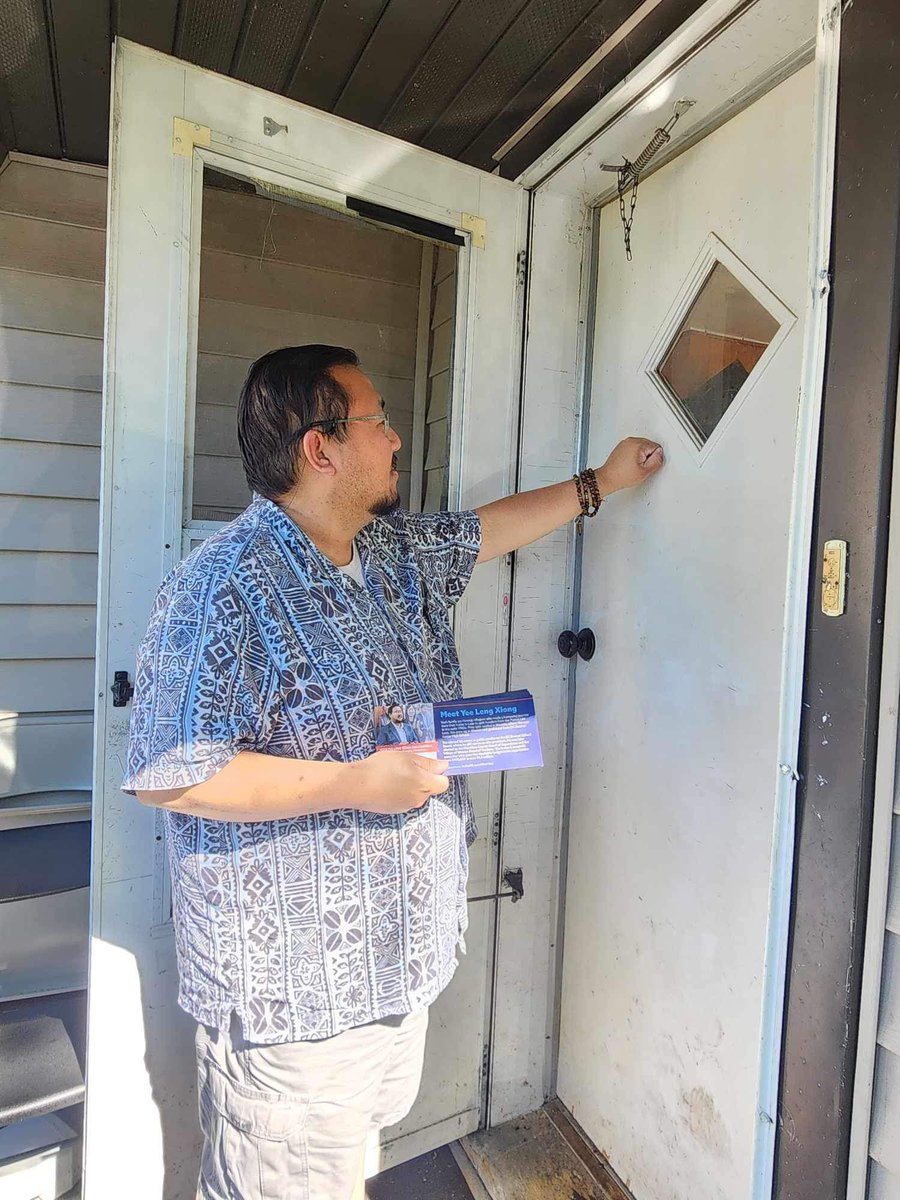 yeeforwi's tweet photo. Out knocking on doors again! What an incredible day to meet the amazing people of the 85th!

#YeeForWI
#takebackthemajority
#FightFor50 https://t.co/tp6WJzRw8P