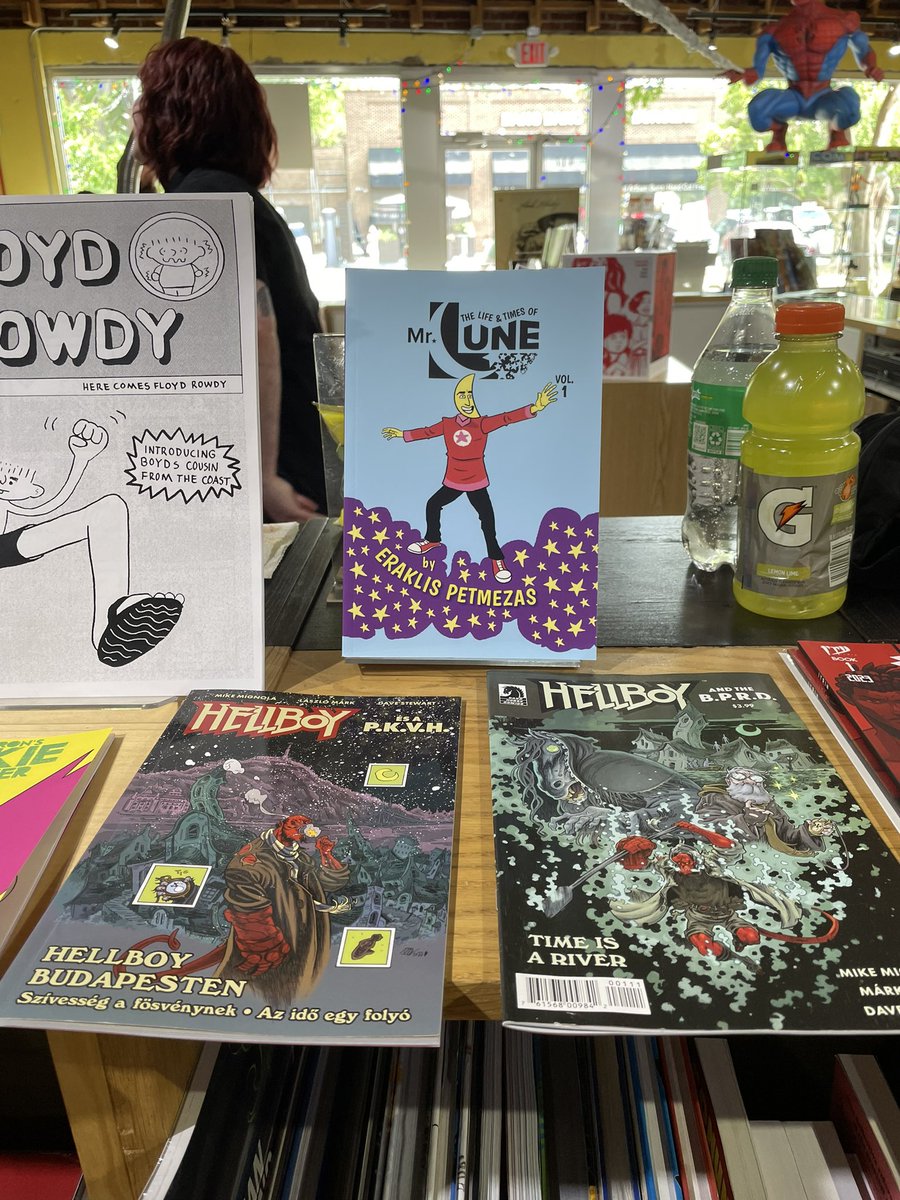 You can pick up a copy of my newest book <a href="/heroesonline/">HEROESONLINE</a> #sketchcharlotte #thelifeandtimesofmrlune