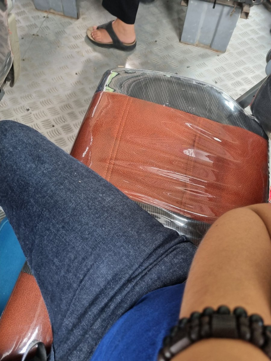 ZeroQingOne's tweet image. Need bus fun kind of rn emszs