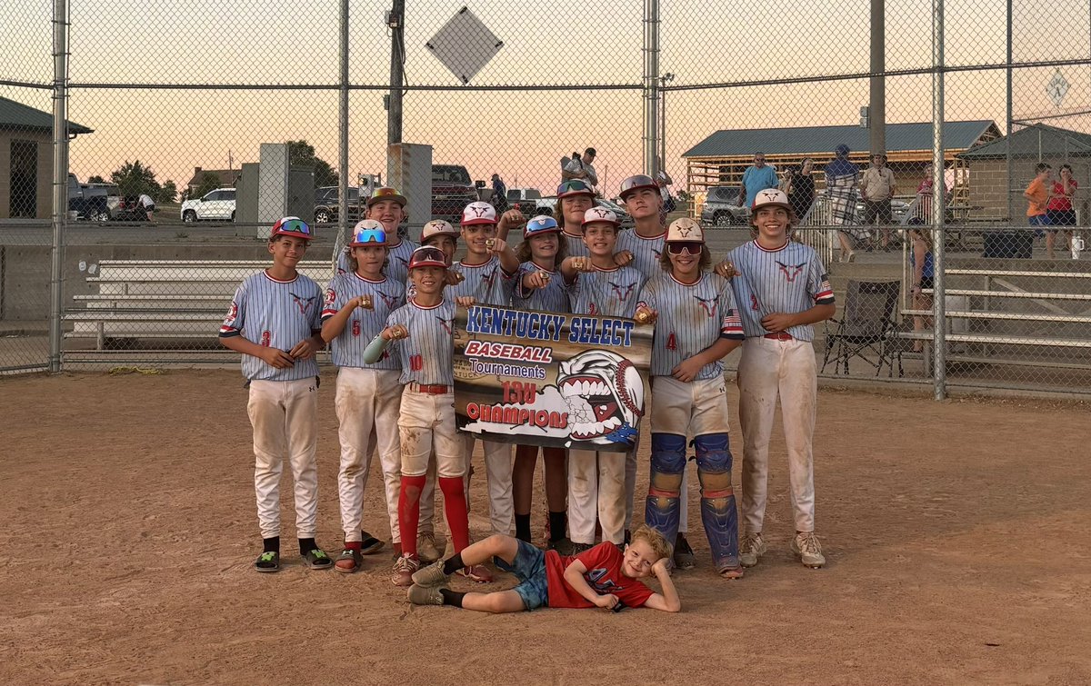Just 12 gritty young men who keep showing up and getting better each day…

Kentucky Select 13u Open Champs🐂🐂

Next stop: Perfect Game World Series Destin,FL