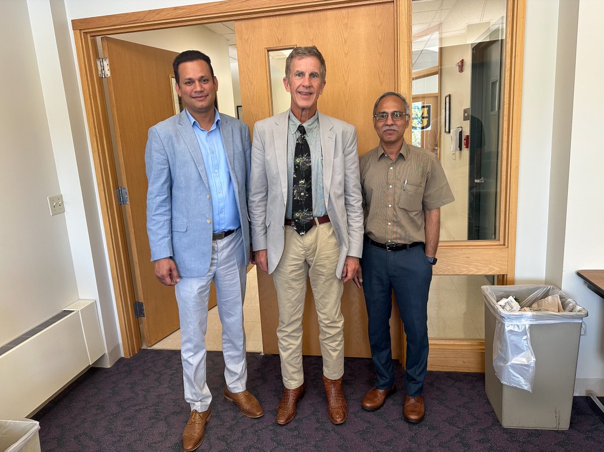UTSW Radiation Oncology (@utsw_radonc) on Twitter photo Thank you to Drs. <a href="/bryanjndvm/">Jeffrey Bryan</a>, Charles Maitz, Raghuraman Kannan, and @MUCVM for recently hosting us on their campus. We had an excellent exchange of ideas on strategically integrating human and veterinary oncologic medicine under the one-medicine theme! Thank you to Drs. <a href="/bryanjndvm/">Jeffrey Bryan</a>, Charles Maitz, Raghuraman Kannan, and @MUCVM for recently hosting us on their campus. We had an excellent exchange of ideas on strategically integrating human and veterinary oncologic medicine under the one-medicine theme!