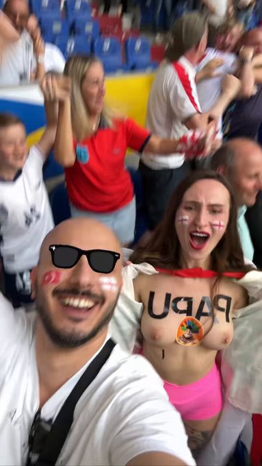 Watch Loveboobies969's leaked NSFW photo on TwXstars