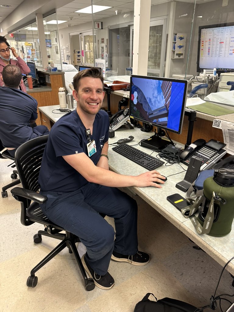Last day of intern year! Wide-eyed excited heading into Year 2 #EM