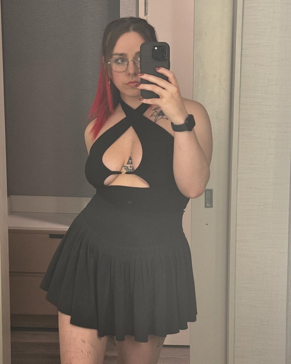 jurassicfirst's tweet image. TATINOF vs terrible influence … yeah this eras title is accurate #danandphil #terribleinfluencetour