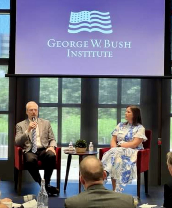 drtaylorwn's tweet image. Great opportunity this past week with the #standto scholars listening to David Kramer speak about the Bush Institute and the importance of citizen involvement in democracy.