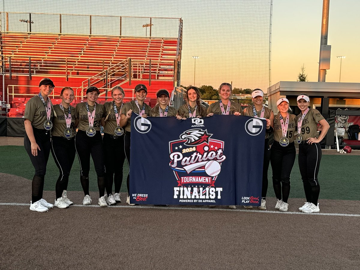 IL_Firecrackers's tweet photo. The Illinois Firecrackers finish the Top Gun Patriot as runners up, falling to Velocity 18U 4-8. Proud of how these ladies battled this weekend. Next up, Midwest Firecracker in Indy! 🧨🧨🧨 https://t.co/O0aKNBdFSn