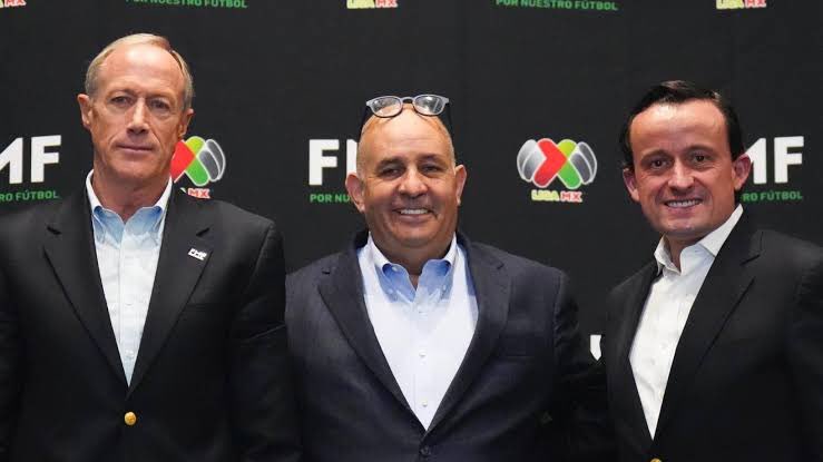 Jesus_Bernal's tweet photo. Qué aporte o avance le han dado estos señores al futbol mexicano?

SERÁN UNOS SIMPLES TÍTERES? https://t.co/NcdLPQmqry