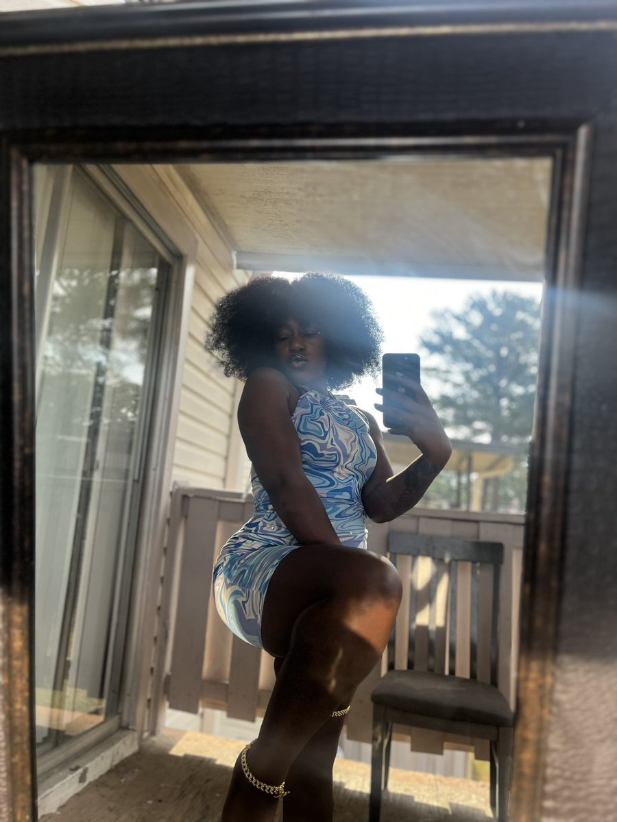 Nov44K's tweet photo. N.P.O🤭

#ebony #bunnydoll #nsfw #nopanties https://t.co/Ijp0rXh6QD