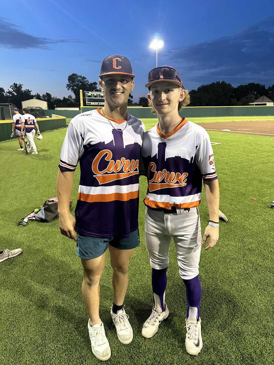 kansas_curve's tweet photo. Players of the game

@BryceLeonard_ - 6.0IP 0H 0R 1BB 11K

@AaronDimit - 2-5 2B 3RBI https://t.co/uAhs2M7Tsv