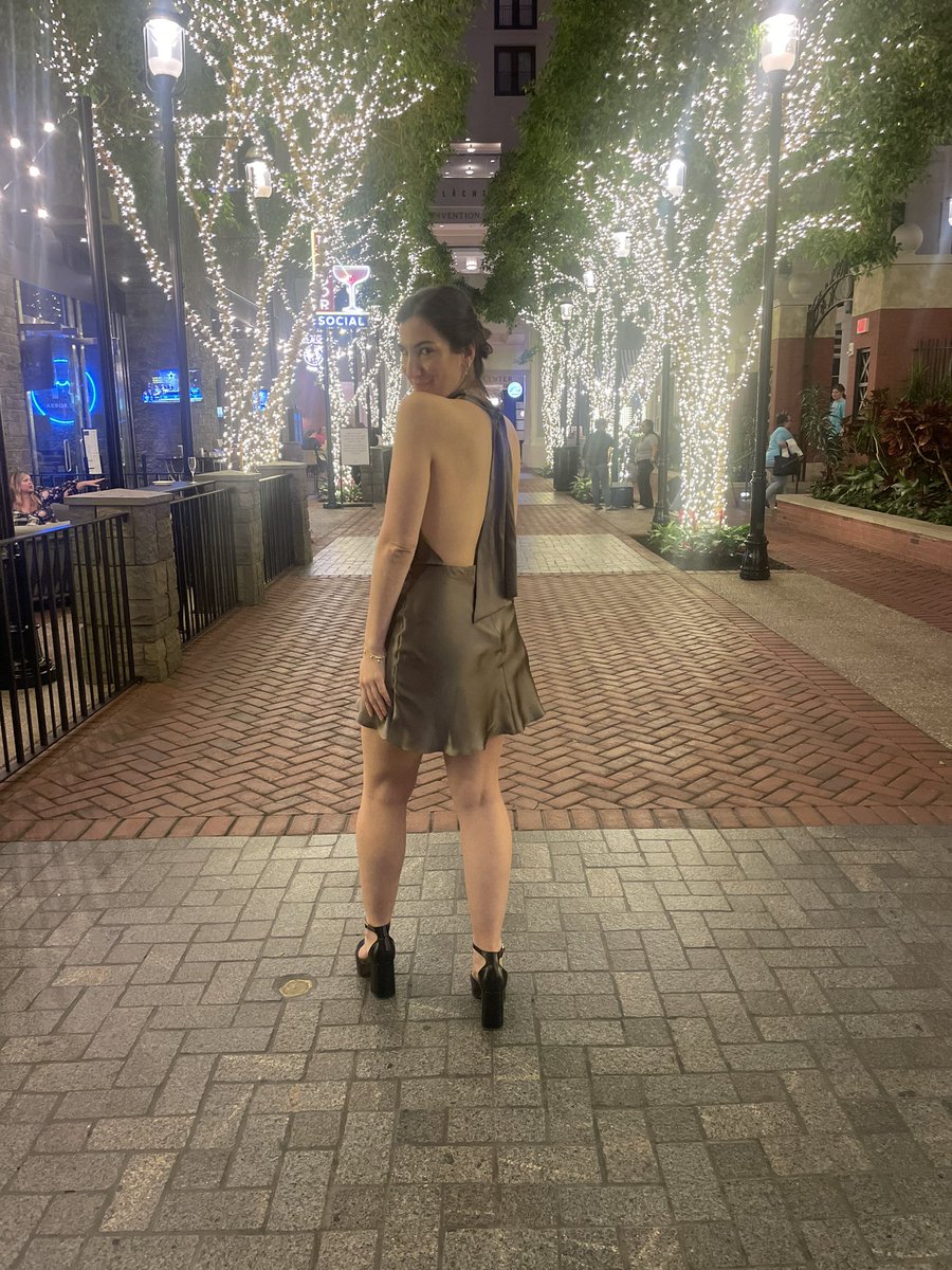 SpanishGirl_13's tweet photo. Being a goddess is exhausting. I have to think up new ways of spending money. https://t.co/r2apvtmgfa