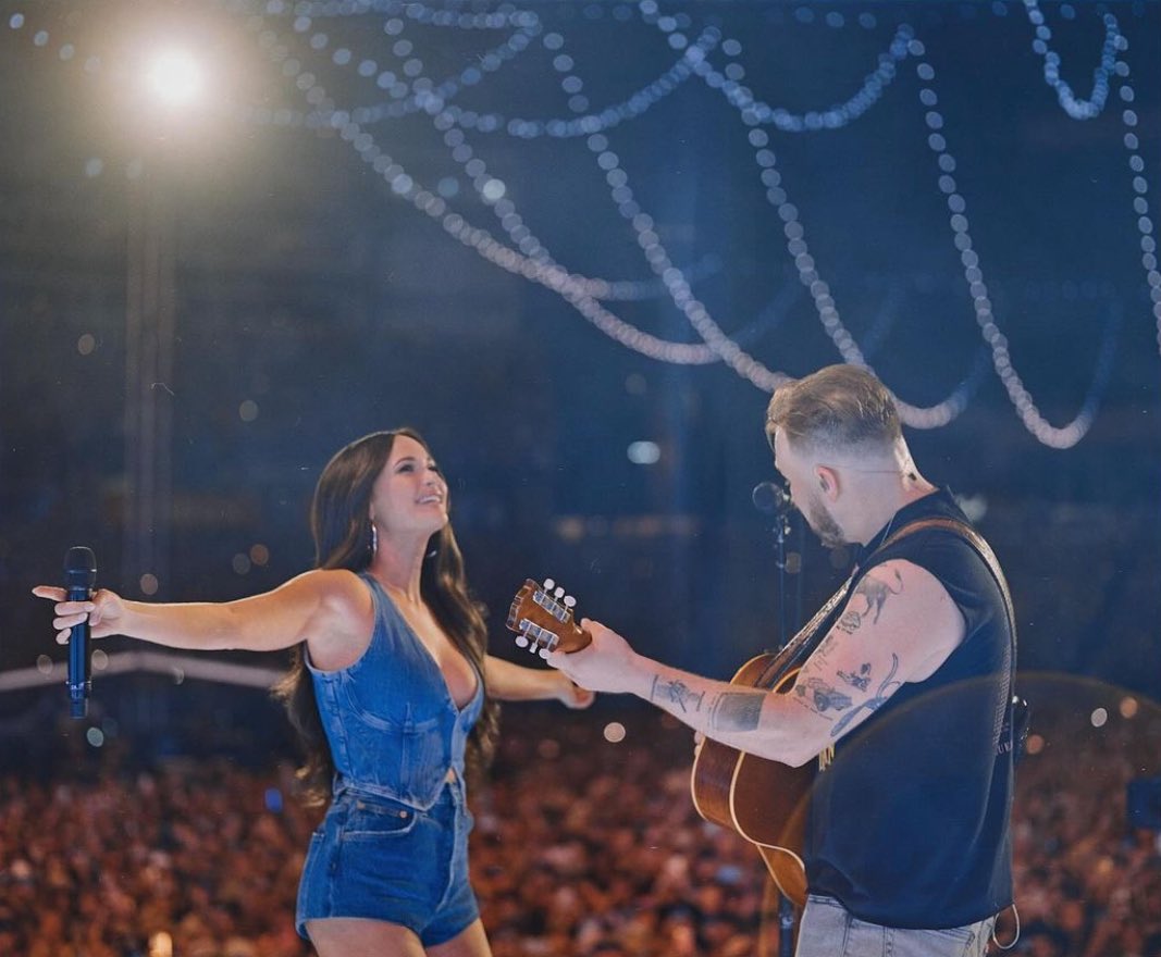 a cold shoulder at closing time you were beggin’ me to stay ‘til the sun rose // nashville last night w/ <a href="/zachlanebryan/">Zach Bryan</a>