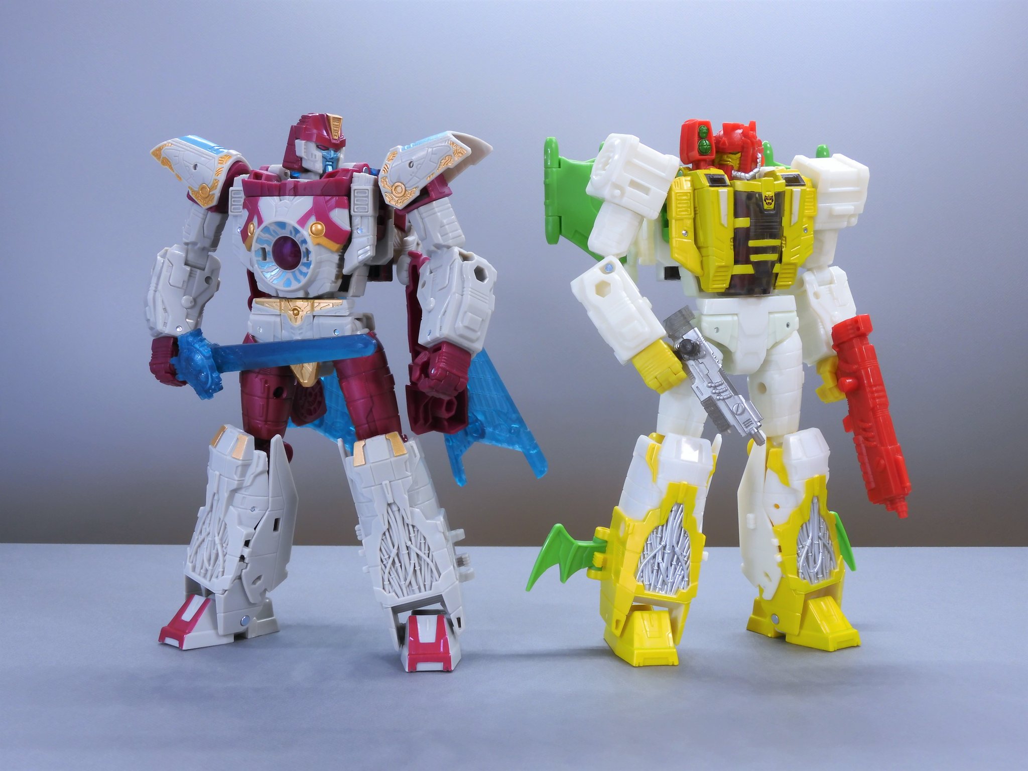 トランスフォーマー ベクタープライム(現状品) b1714fb367b562ea8e5706150bb06f