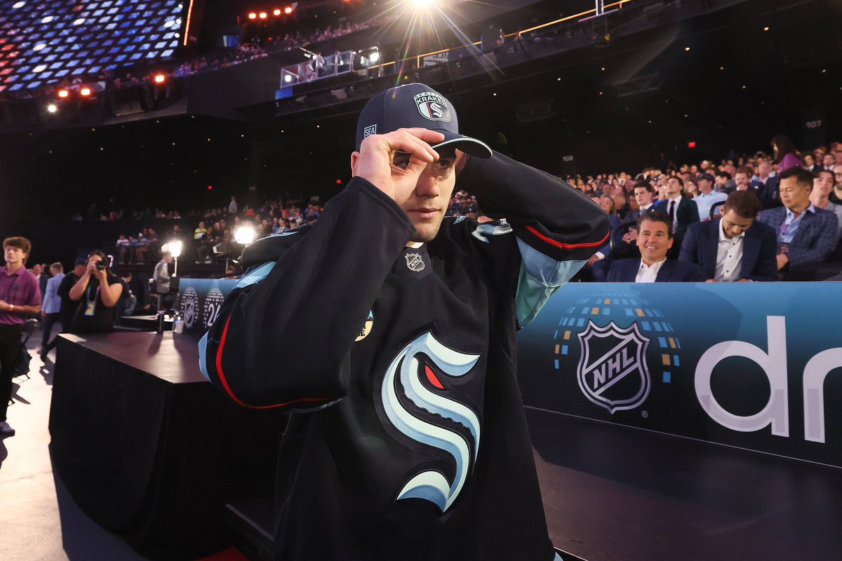 Nathan Villeneuve tweet media