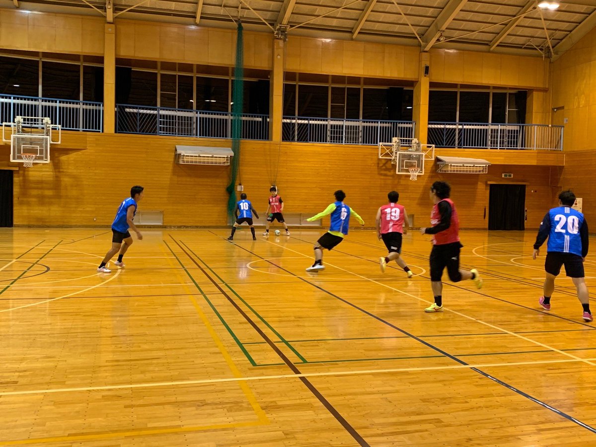 FC80792517's tweet photo. @grn_sports でリバーシブルビブスを作成しました❗️

デザインは和柄の釘抜き柄を採用❗️
意味は「釘抜き」は”重点・支点・力点”の三点を合わせて力を発揮することから、”結束による打開”という意味もあるということで『結束して目標を達成しよう』という意味を込めました❗️

これ着て練習頑張ります⚽️ https://t.co/cygbTtEESJ