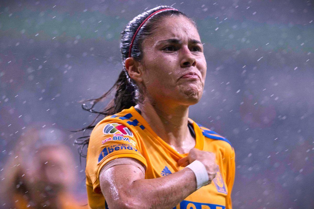La Capi <a href="/rebecabr97/">Rebeca Bernal</a> y la Maga <a href="/lizbethovalle7/">lizbeth ovalle</a> son las mejores jugadoras mexicanas en este momento, lo demuestran en la Liga y Selección. 

Afortunadamente no necesitan un premio para saberlo, la admiración de toda la afición del futfem se los hace saber en cada partido.