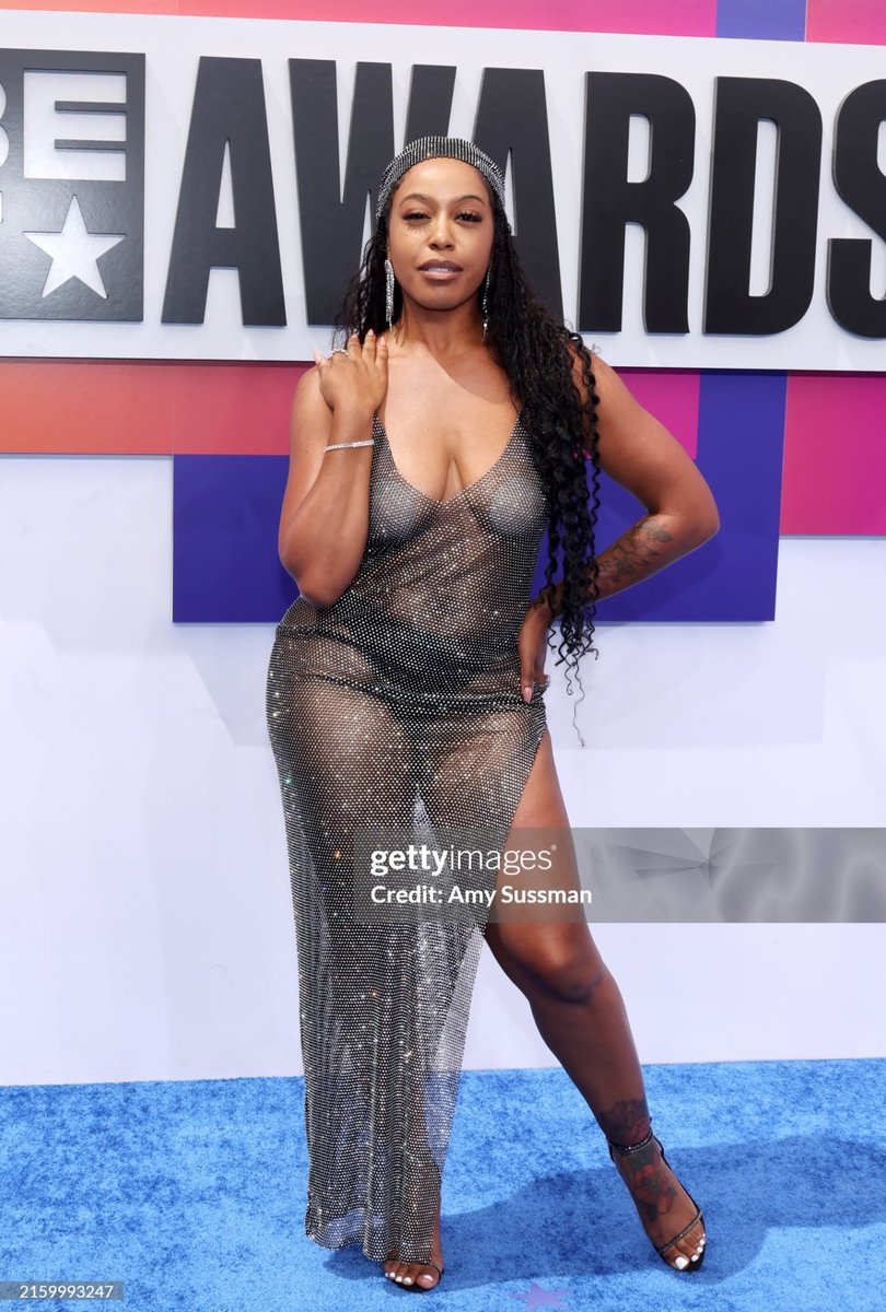 DomiNque Perry 🌸 tweet media