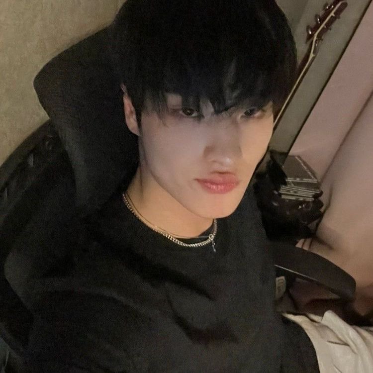 [day 3]
~ restarting ⋆｡°✩

Hello I’m camy! 

• looking for interactive #moots 
• she/her , filo , multistan , minor
• enha twice nwjs svt 
• any fandom is welcome 
• #stantwt , #kpoptwt 

heart/rt are highly appreciated! tysm <3