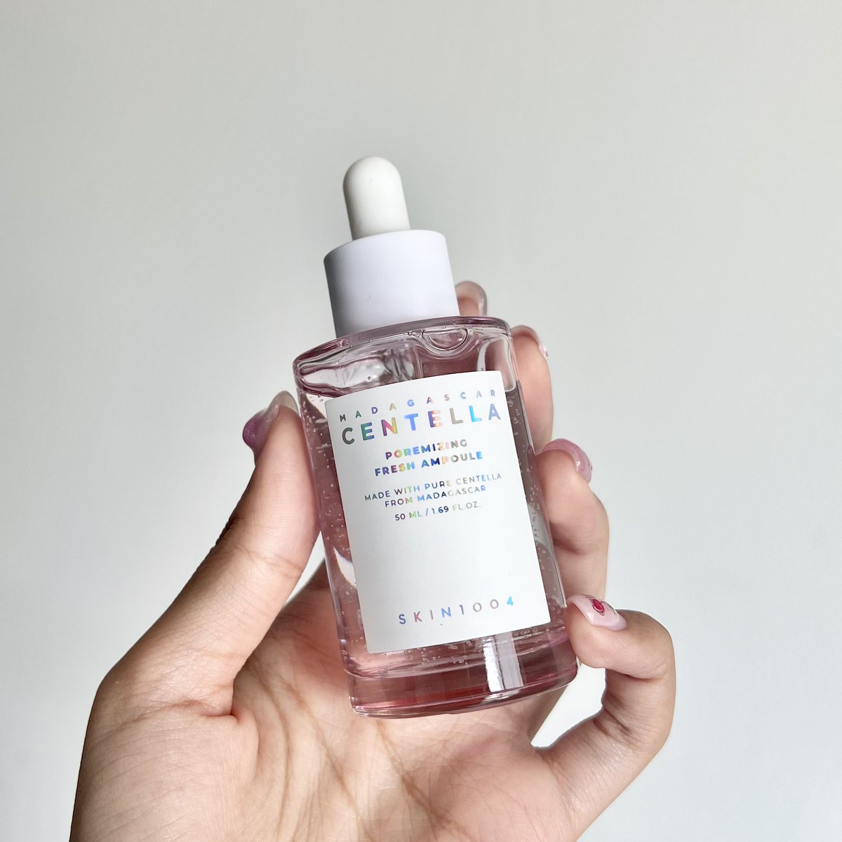 plengssp's tweet photo. SKIN1004 เขาแมสจริง💘ยิ่งไลน์ Centella Ampoule ยิ่งขายดี ล่าสุดลองสูตรสีชมพู กระชับรูขุมขน คุมความมันส่วนเกินด้วยสูตรเกลือชมพู รูขุมขนดูเรียบเนียนขึ้นมากกก ผิวดูฟูด้วย ชุ่มชื้นแบบไม่มัน รูขุมขนกว้าง หน้ามัน ควรลอง! #Skin1004OriginalThailand #รีวิวSKIN1004 #แอมพลูนางฟ้า https://t.co/Pt6WsOCwn9