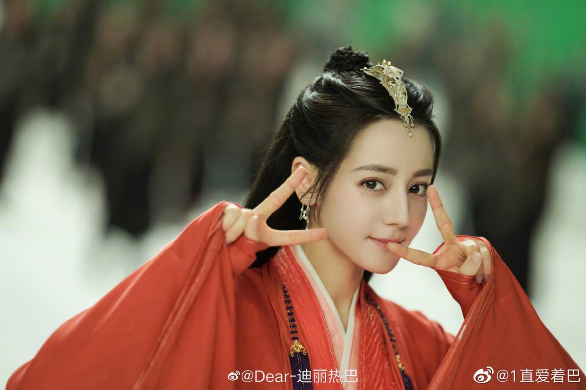 dlrb18's tweet photo. It was also the only drama to surpass 5 million in the year, ranking first in the year!
Dilraba's nine-tailed opening in the drama is also ��� all over the Internet https://t.co/eVZcIHkDQV