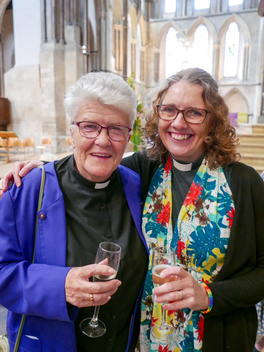 suziqvk's tweet photo. Thank you @SeeOfRochester for such a beautiful photo of me and my wonderful mum @jeankerr11 . Mum is the original pioneer paving the way for so many of others to follow #thisiswhatapriestlookslike #classof94 #mumanddaughtervocation https://t.co/kaXqcaQ1EH
