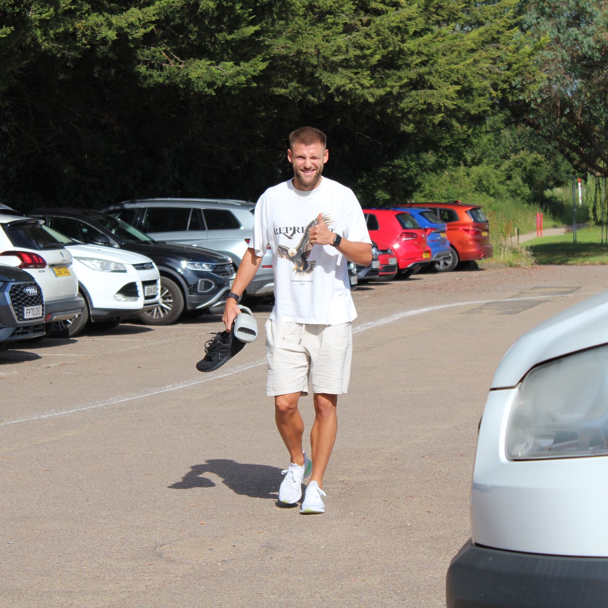 The lads are back for pre-season training this morning! 🙌

CB union 👋

#LOFC #OneOrient
