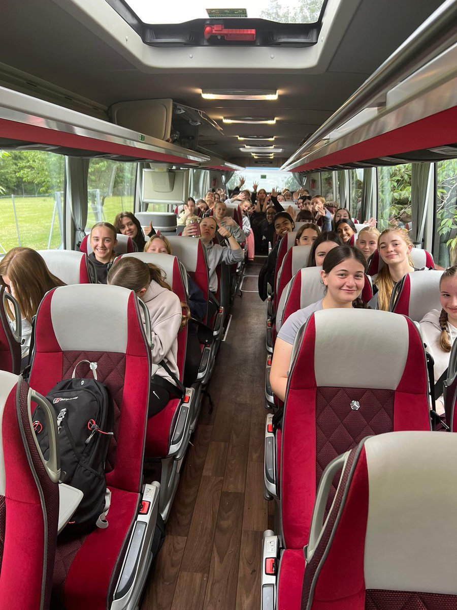 WKGS_Geography's tweet image. And we’re off!! Year 8 are off to Snowdonia for the day to explore the glaciated landscape #geographyrocks #WKGSY8