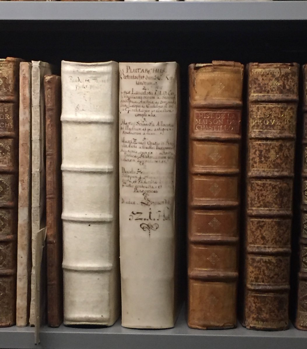 Rachel Hammersley (@rhammersley99) on Twitter photo What do the books on your shelves say about you? This month’s blogpost asks this question of two seventeenth century brothers whose library, now held at the University of York, was the subject of a recent workshop. rachelhammersley.com/new-blog/2024/… <a href="/UoYBorthwick/">UoY Borthwick Institute for Archives</a> <a href="/HannahLJeans/">Hannah Jeans</a> <a href="/MrSoupSpoon/">Anouska Lester</a> What do the books on your shelves say about you? This month’s blogpost asks this question of two seventeenth century brothers whose library, now held at the University of York, was the subject of a recent workshop. rachelhammersley.com/new-blog/2024/… <a href="/UoYBorthwick/">UoY Borthwick Institute for Archives</a> <a href="/HannahLJeans/">Hannah Jeans</a> <a href="/MrSoupSpoon/">Anouska Lester</a>