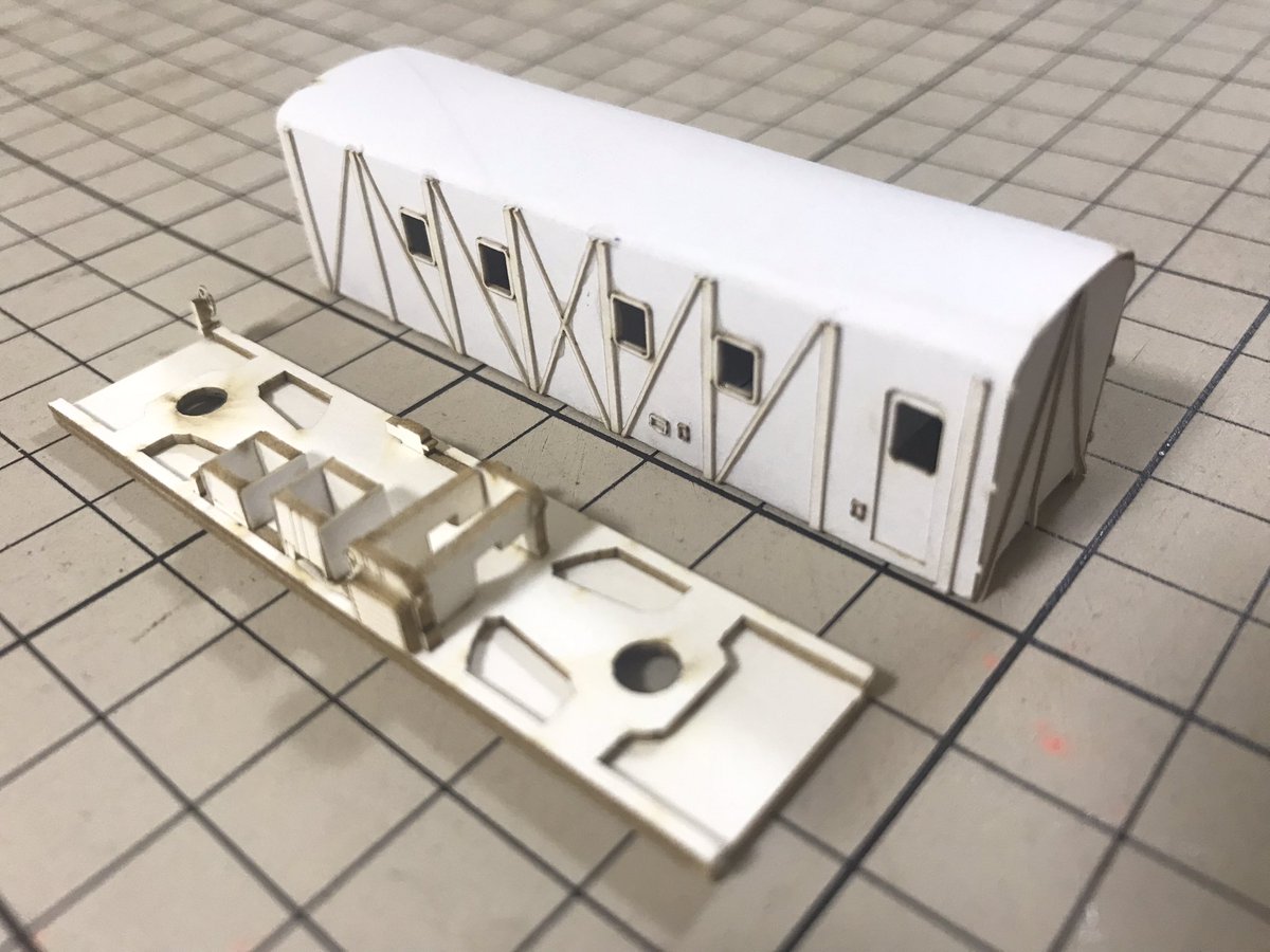 ke15_54t's tweet photo. 五万円コース返礼品の試作をしています。
甲府モデル様の協力を頂き、キットを仕入れさせて頂きました。
シャープに組むにはコツがいるのと、塗装も工夫が必要そうです。
塗装済みで表記を入れて完成品にしてお届けします。

何個か作ってみて本番に備えて慣れていきます。

https://t.co/OEOXeHXvrR https://t.co/s0Wn8dcLjM