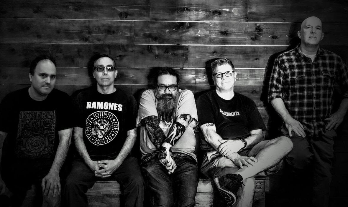 SaladDays_it's tweet image. saladdaysmag.com/la-area-punk-p… LISTEN NOW! #forclosure #punk