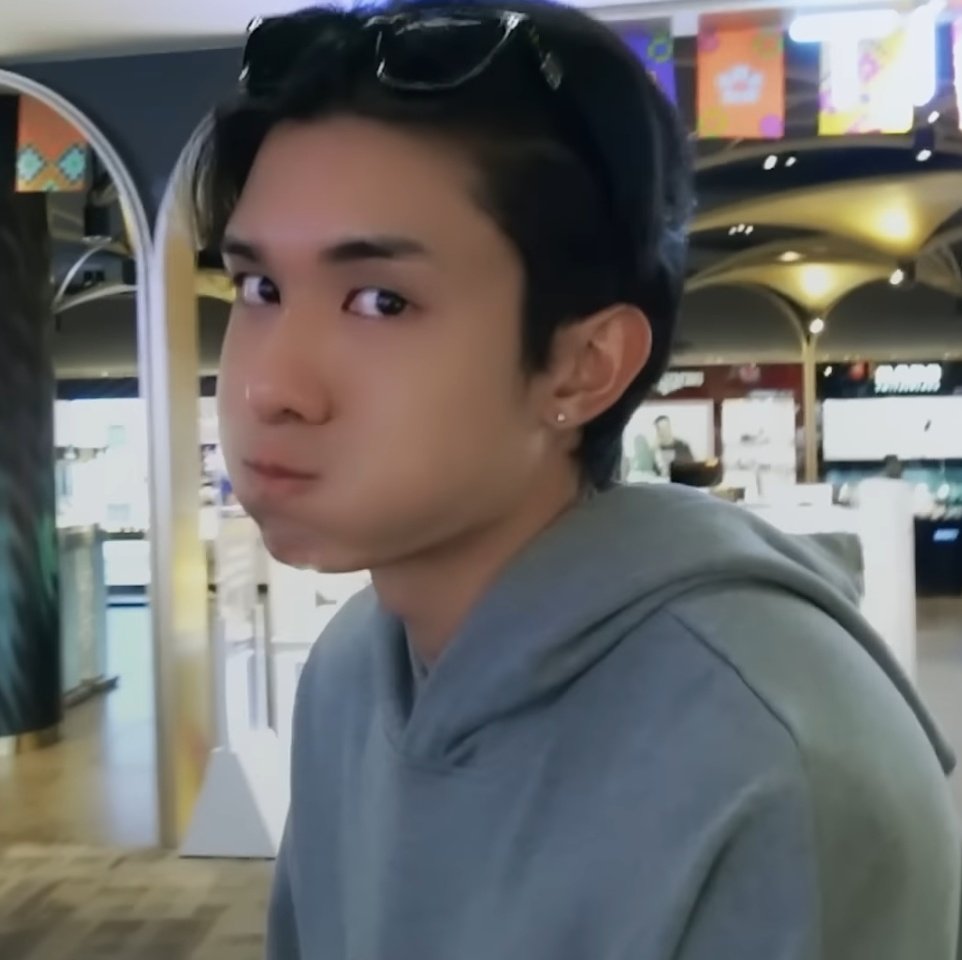 jjrchan's tweet photo. ปุ้งๆ บุ๋ยๆ จาปัยฉงชิ่งปัยกินหมาล่าทังละมะมี๊ 😋🥘
#VlogNetInChongQing #netsiraphop https://t.co/1q9J5ekfAQ