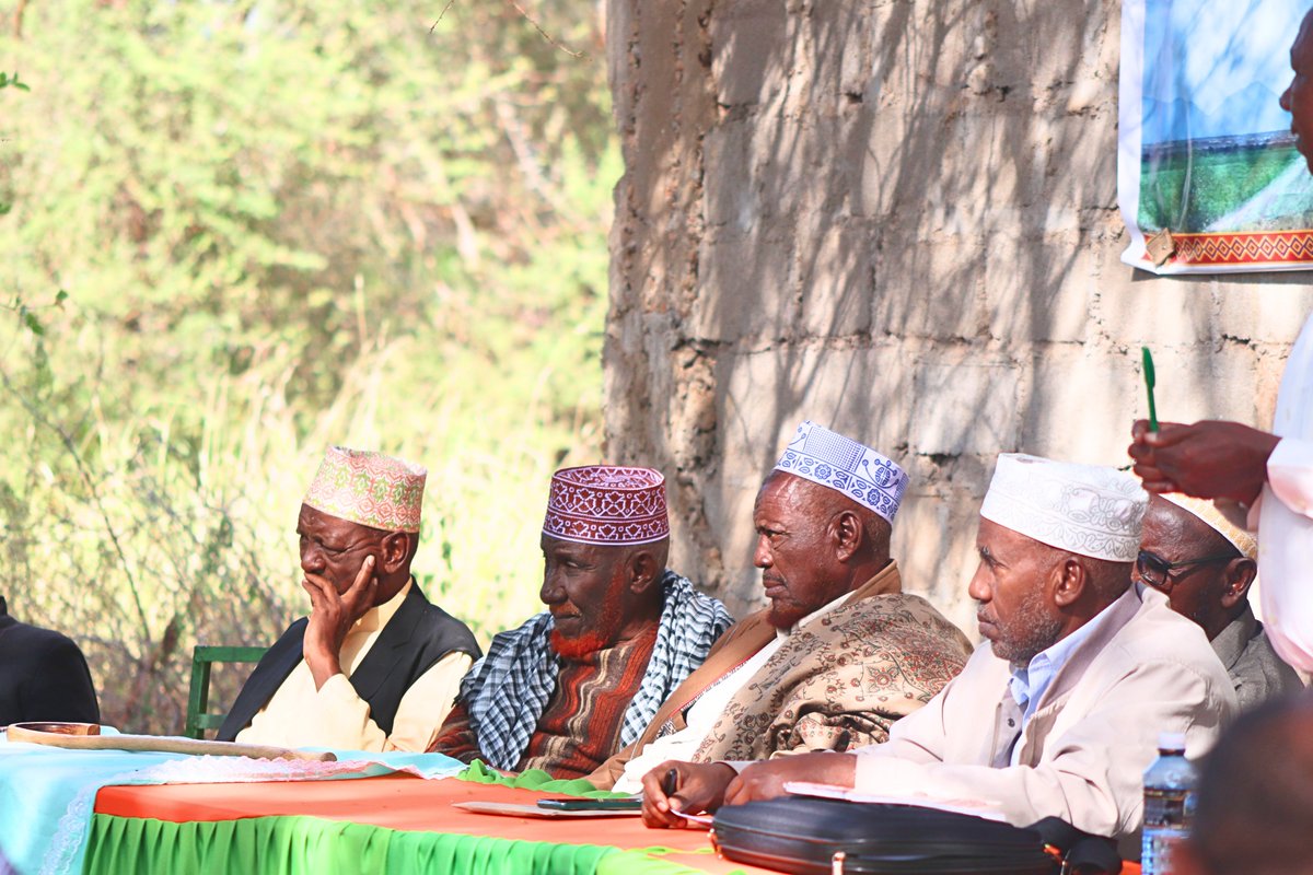 DLCI_Kenya's tweet photo. Over the last 3 days, We hosted the Deedha Community Land Registration Conference with @midpkenya, ISID, Pastoralist Women for Education &amp; The Borana Council of Elders to discuss critical issues on community land registration and governance. 

Thread:🧵 
1/8
#CommunityLandRights https://t.co/O9pRHY9B3H