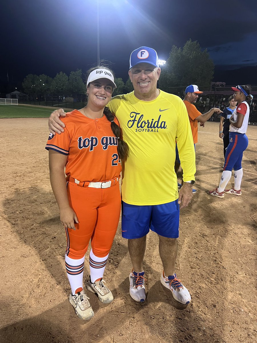 brenna_7's tweet photo. 1st night in Colorado was great! Thanks @_TimWalton @Coach_AT and @svanbrak for the great camp! @topgun2027vel @ExtraInningSB https://t.co/PAkldSM3kB
