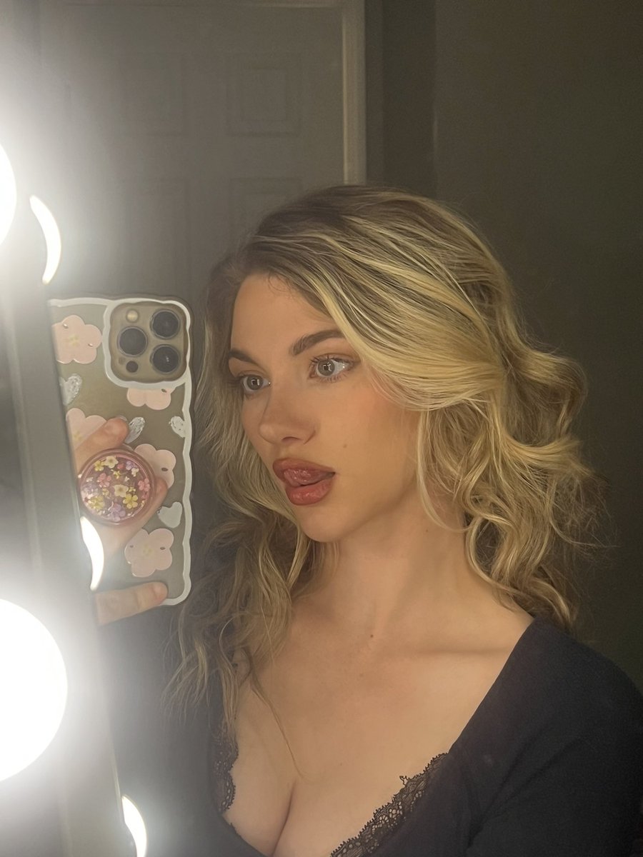 Anna Wray tweet media