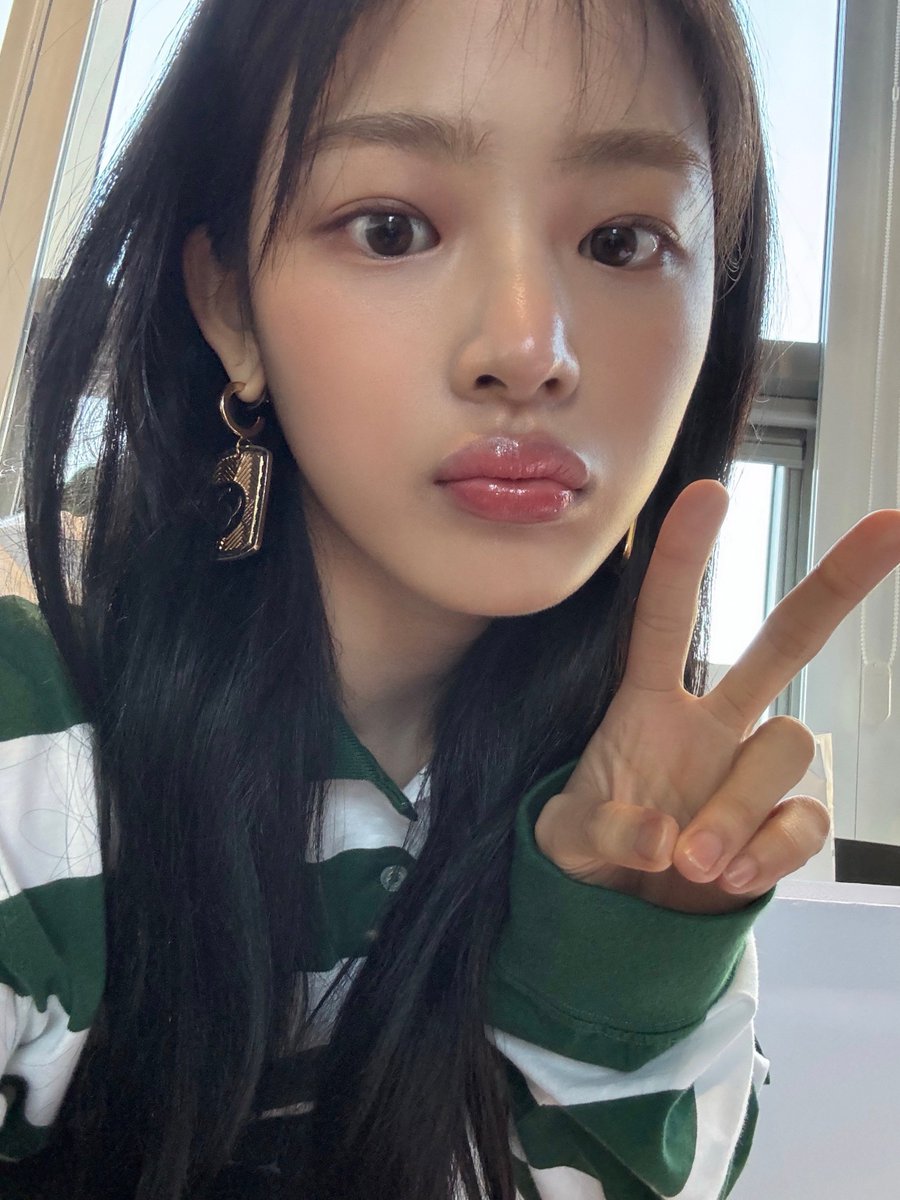 📸 240701] Phoning Update #민지 #Minji #ミンジ