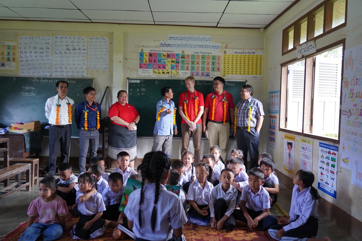 📚 In June, Eric Eversmann from Save the Children US visited Learn to Read activities in Xiengkhoung! He explored Summer Reading Camps, weekend reading groups, and the lively Reading Festival at Namkor. 🎉 Exciting collaborations with Teacher Training College are ahead! 🌟