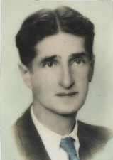 almanacat's tweet photo. 1 de juliol de 1956: moria el músic Cebrià Cabané i Bril, pianista i professor de música, pare del músic Adolf Cabané. Fou sotsdirector de l'Orfeó de #Sabadell i Banda Municipal, director de l'Escola Municipal de Música de Sabadell.
  https://t.co/QkeflAoNKk

@SabadellOrfeo https://t.co/LQiWgudOQM
