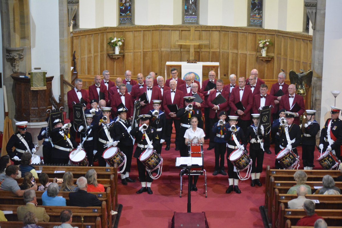 TSBrilliant_RMC's tweet photo. On Saturday 22nd of June our band joined forces with Royal Tunbridge Wells Males Orpheus Male Voice Choice at St James' Church for a fundraising Concert.  A total of  £914 was raised towards the unit re-build project

#TSBrilliant #SeaCadets #RoyalMarinesCadets #CadetExperience https://t.co/lQUXC0yHIR