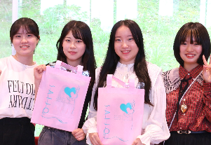 saijo_official's tweet image. 💠高校生の皆さん💠

2024年春のオープンキャンパスREPORT★

#オープンキャンパス #opencampus
#SAIJO #埼玉女子短期大学 #女子大 #Report #spring 

saijo.ac.jp/exam/news/deta…