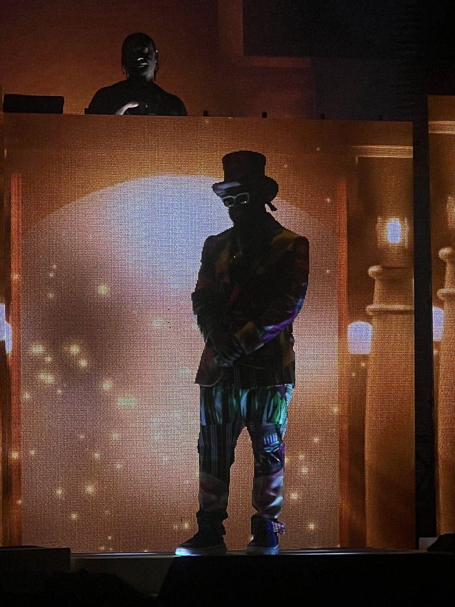 bluee ✨ tweet media