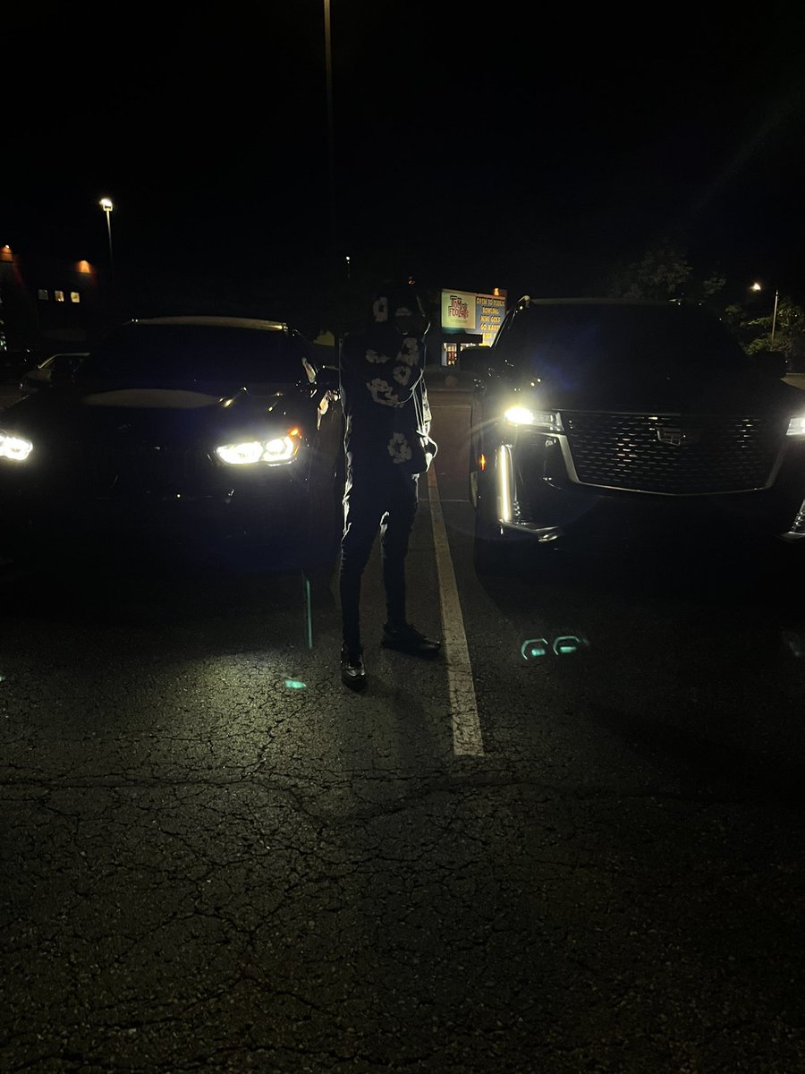 Dexteriityy's tweet image. Don’t Kome 2  My Funeral