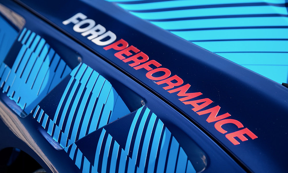 💬 FORD GTP/HYPERCAR? @FordPerformance has downplayed the possibility of mounting a top-class effort in the near-term, with Mark Rushbrook stating the extension of the regulations “doesn’t mean we’re taxiing to the runway.”

➡️ sportscar365.com/lemans/wec/for… #IMSA #WEC