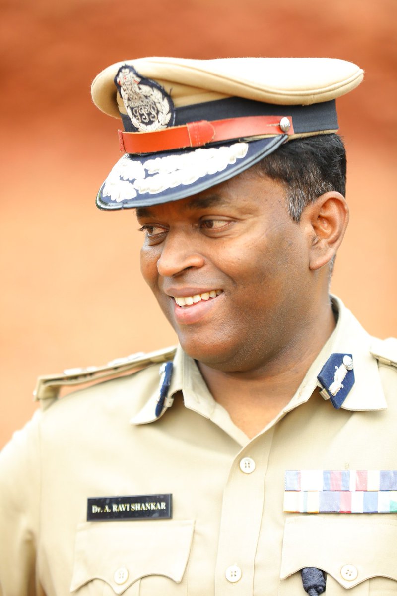 nimaisoft's tweet photo. #Congratulations to the new #CID Chief, Dr. Ravi Shankar Ayyannar IPS. It has been a great learning experience for our #Nimaisoft team to work with such a #visionary leader.

Under his guidance, we added modules like #ERCM, Eagle Views, Fuel Track, #IMS, #ANPR, and many more https://t.co/r8rUSTGjja