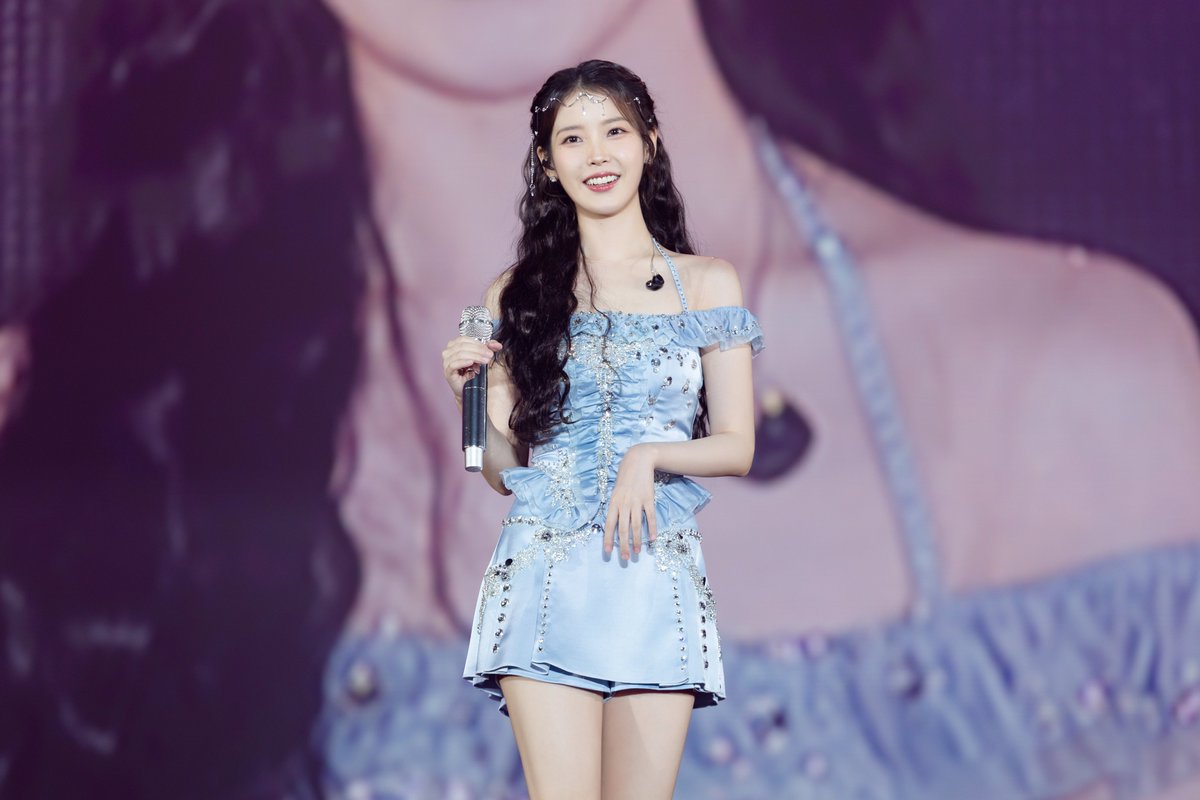 ThaiTicketMajor's tweet photo. สมมงศิลปินเดี่ยวเบอร์หนึ่ง K-POP “ไอยู”(IU) กับคอนเสิร์ตที่ครั้งหนึ่งในชีวิตต้องมาดู “2024 IU HEREH WORLD TOUR CONCERT IN BANGKOK”  💜🐣

🔴เรียกว่าตลอด 5 ปี ทั้งศิลปิน และแฟนคลับต่างสั่งสมความคิดถึงเอาไว้ เมื่อมีโอกาสได้เจอกันก็แสดงความรู้สึกกันอย่างเต็มที่ ทำให้งานครั้งนี้จบลง อย่างสมบูรณ์แบบ และคุ้มค่าที่สุด

📸ชมภาพในเว็บไซต์ >> https://t.co/Vb8cam2zl2

#HEREH_WORLD_TOUR_IN_BKK
#ไอยู #IU #아이유
#iMeThailand