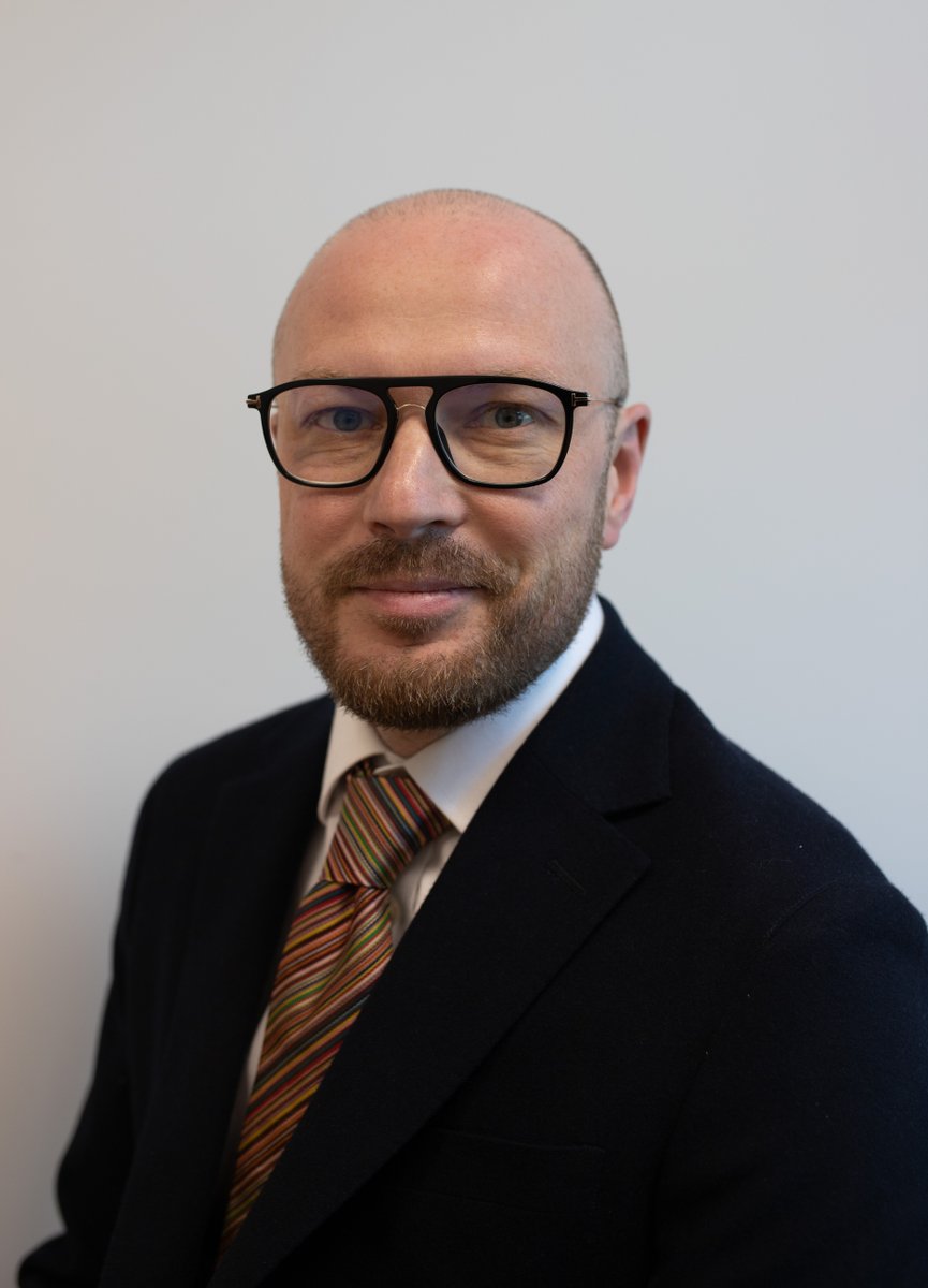 Lancashire & South Cumbria NHS Foundation Trust (@wearelscft) on Twitter photo Following the retirement of Dr David Fearnley after an incredible 30 years in the NHS, we would like to introduce our new Chief Medical Officer for the Trust, Dr Gareth Thomas who will officially start his role today <a href="/DrGarethEThomas/">Gareth Thomas</a> Following the retirement of Dr David Fearnley after an incredible 30 years in the NHS, we would like to introduce our new Chief Medical Officer for the Trust, Dr Gareth Thomas who will officially start his role today <a href="/DrGarethEThomas/">Gareth Thomas</a>
