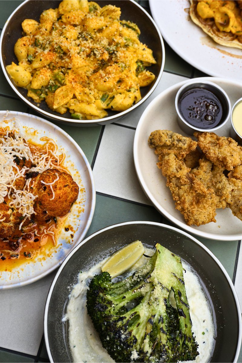 Rosemount Hotel tweet media