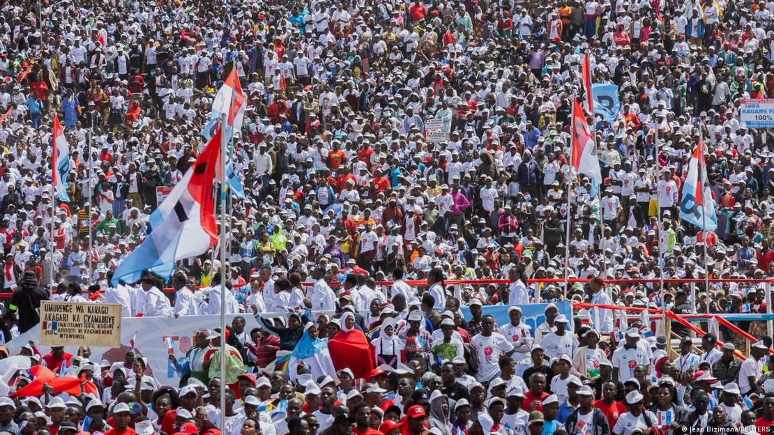 The Great Lakes Eye tweet media