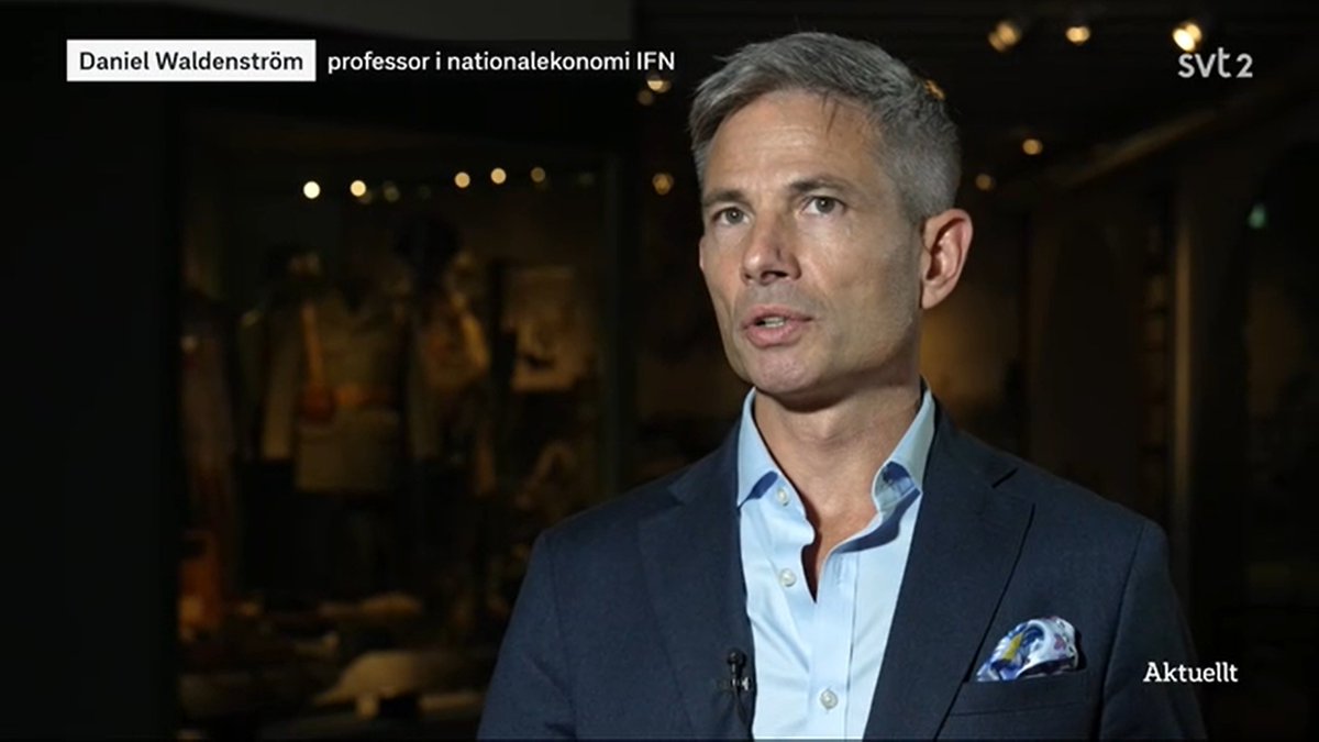 Intervjuas i <a href="/svtnyheter/">SVT Nyheter</a> Aktuellt om Sveriges försvarsutgifter kring krigsutbrotten 1939 och 2022. Vi satsar betydligt mindre idag än vi gjorde då. <a href="/peterrawet/">peter rawet</a>
Se 06m50s: svtplay.se/video/j4dadw1/…